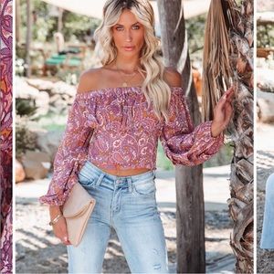 NWT em crème paisley off shoulder top